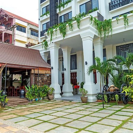 Ly Heng Chhay Hotel Paôy Pêt Buitenkant foto