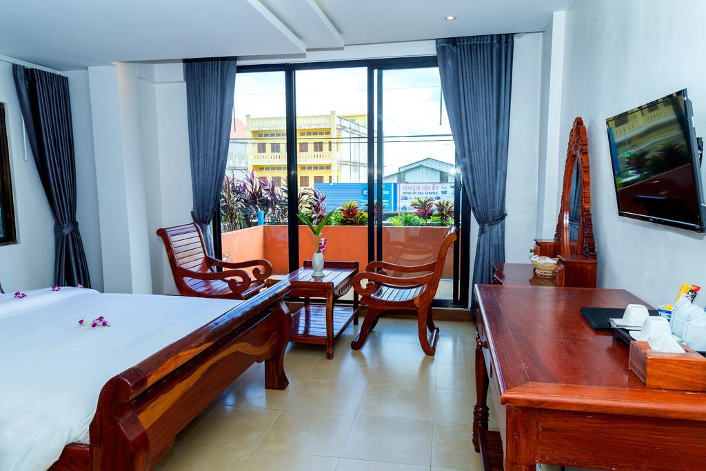 Ly Heng Chhay Hotel Paôy Pêt Buitenkant foto