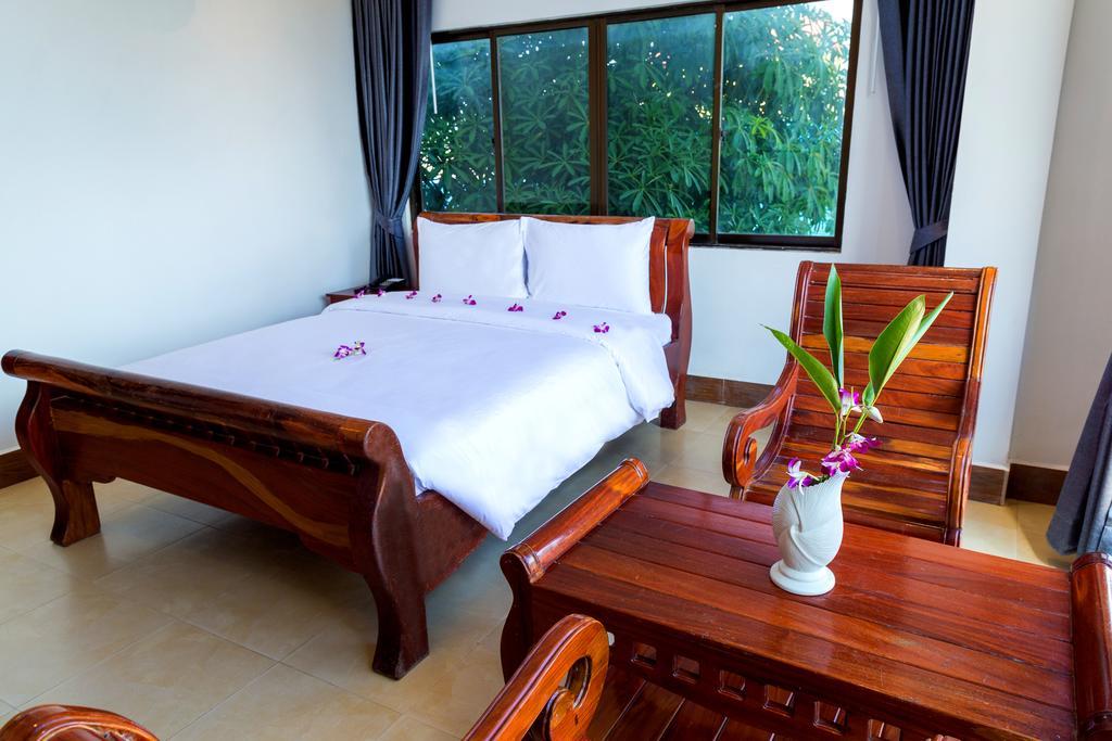 Ly Heng Chhay Hotel Paôy Pêt Buitenkant foto