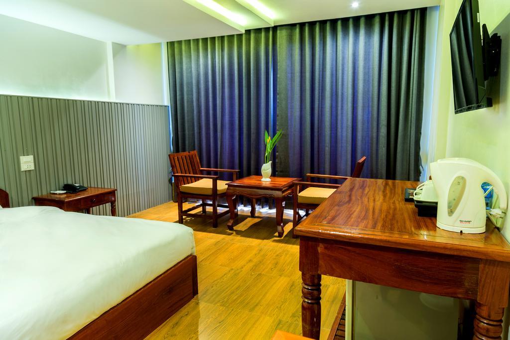 Ly Heng Chhay Hotel Paôy Pêt Buitenkant foto