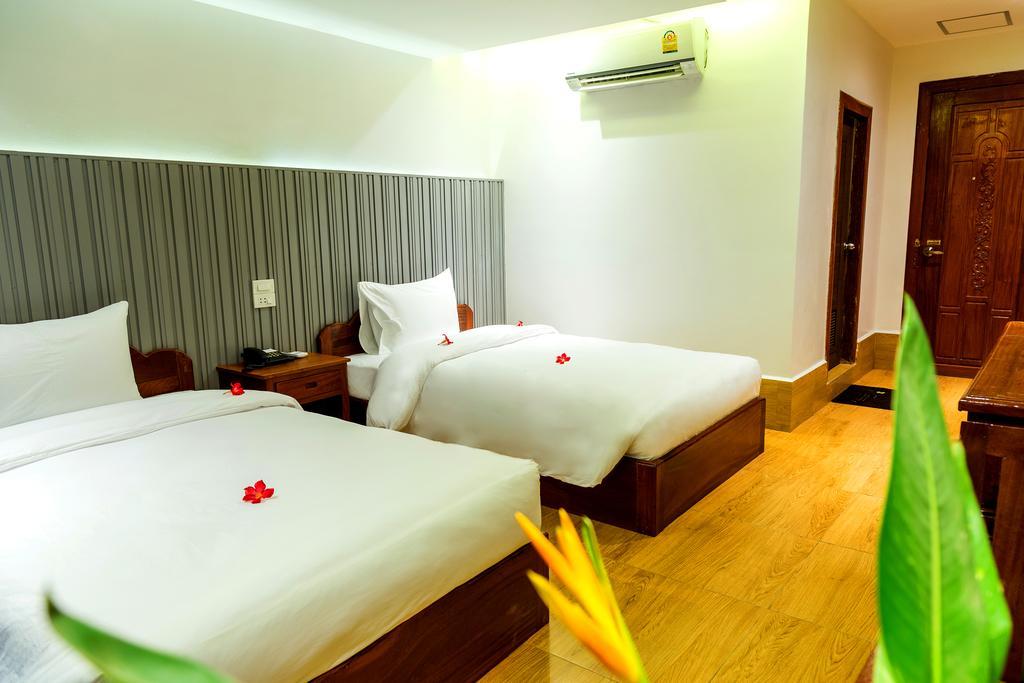 Ly Heng Chhay Hotel Paôy Pêt Buitenkant foto