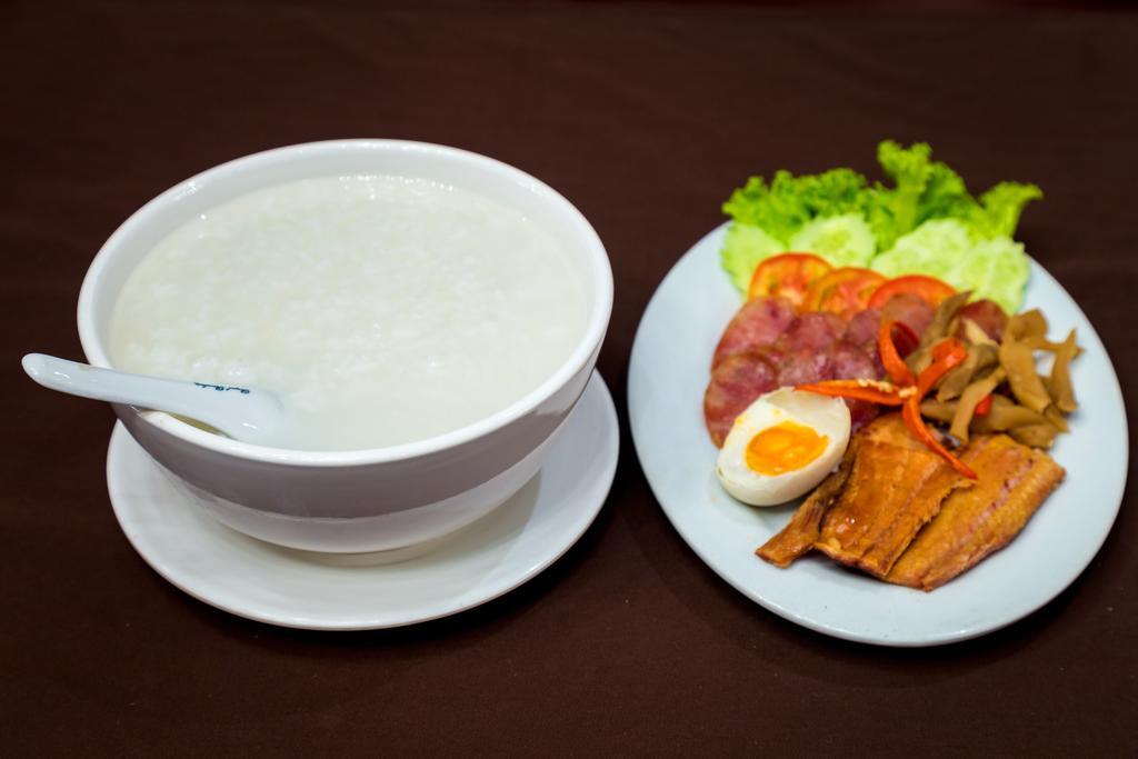 Ly Heng Chhay Hotel Paôy Pêt Buitenkant foto