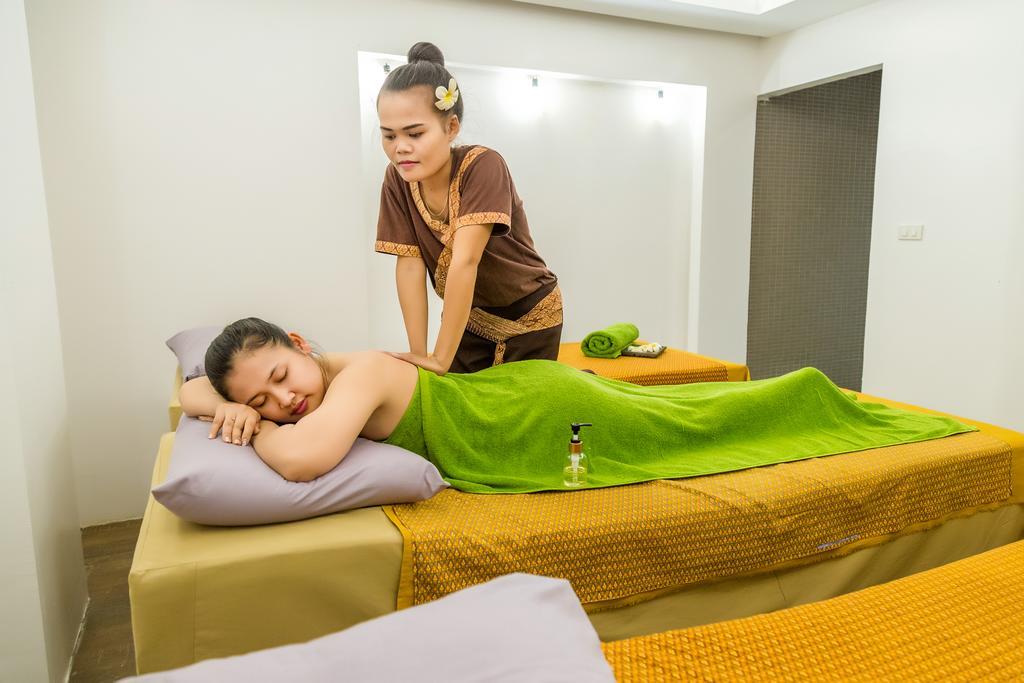 Ly Heng Chhay Hotel Paôy Pêt Buitenkant foto