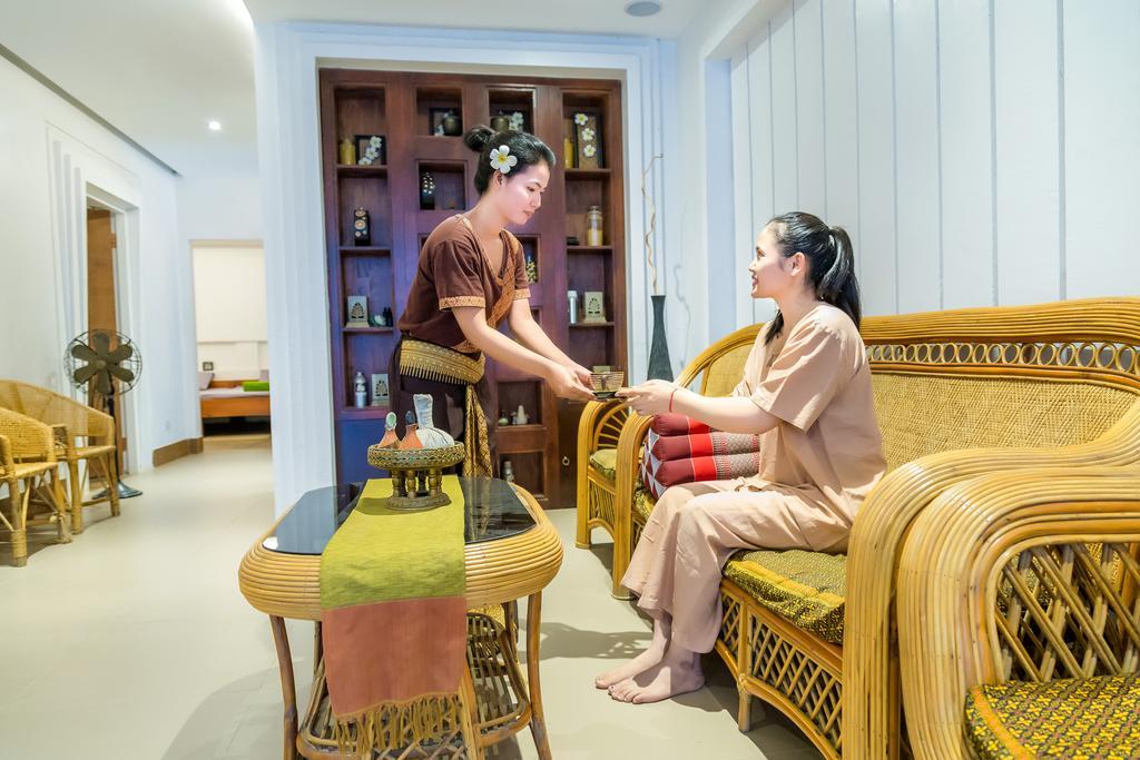 Ly Heng Chhay Hotel Paôy Pêt Buitenkant foto